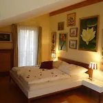 Dom wakacyjny Gaestehaus Im Park *
