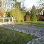 Dom wakacyjny Gaestehaus Im Park