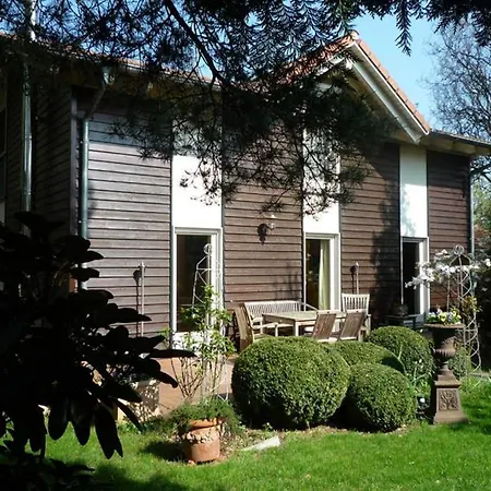 Ferienhaus Gästehaus Im Park *